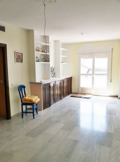 V18028-01.jpg